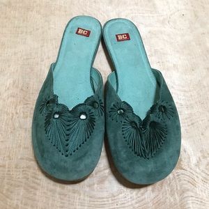 BC Footwear Slides Leather Green Crochet size 8